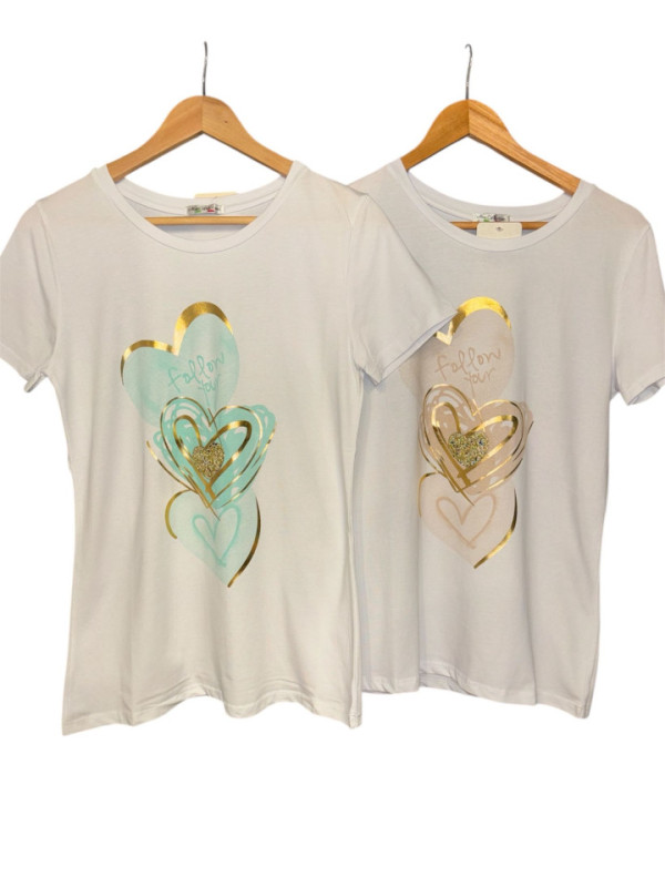 CAMISETA CORAZONES