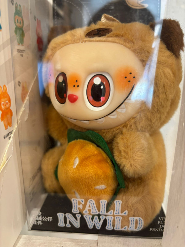 LABUBU FALL IN WILD